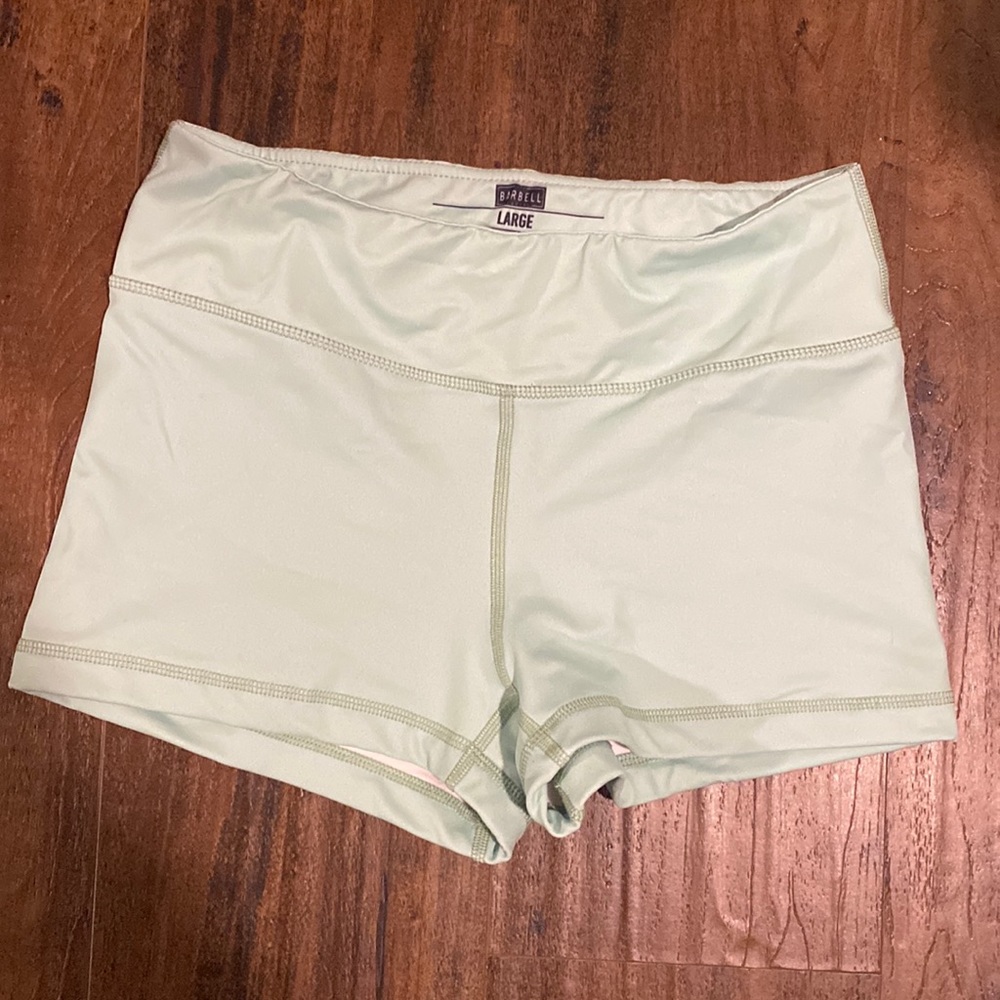 Barbell cartel shorts